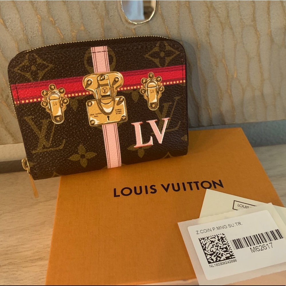 Louis Vuitton Pochette Métis Trunk Zippy Wallet.